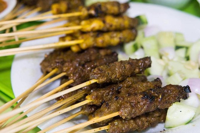 Singapore Private Food, Culture and Heritage Tour with 9 tastings - Walking, weather, and pace