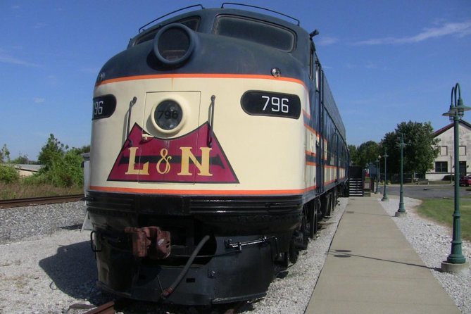 Skip the Line: Historic RailPark and Train Museum Ticket with Guided Tour - Why Bowling Green’s depot matters