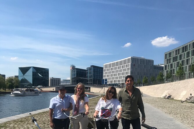 Small-Group Historical Bike Tour in Berlin - Reichstag, Brandenburg Gate, and the city’s political center