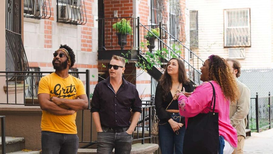 Soul of Harlem: Strivers Row, Apollo Theatre, Gospel History - The Apollo Theater and the limits of the stop