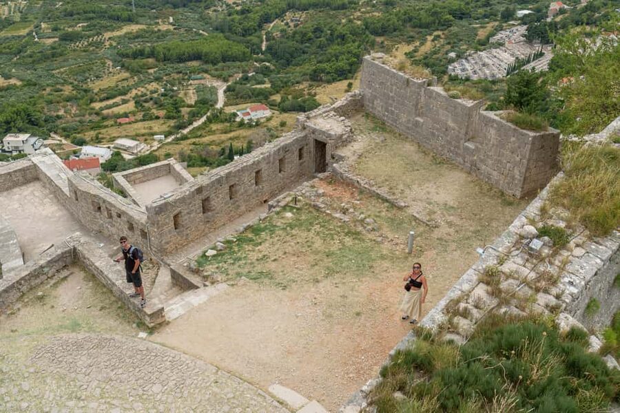 Split: Historical Tour of Salona, Klis Fortress and Trogir - Klis Fortress: the day’s big view