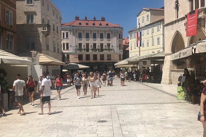 Split History and Gastro Small-Group Tour with Food and Drinks - Waterfront taverns and the final meal