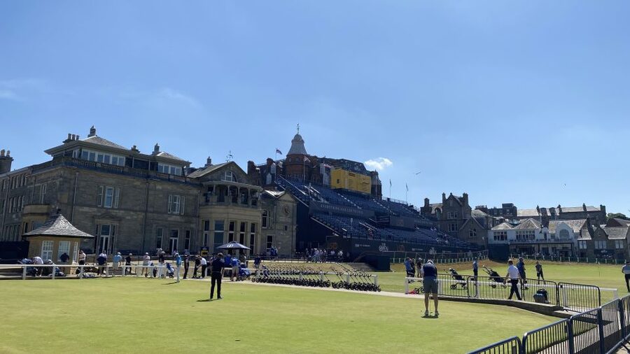 St Andrews: Golf Origins and Old Course History Tour - The Old Course’s 18th green and 1st tee