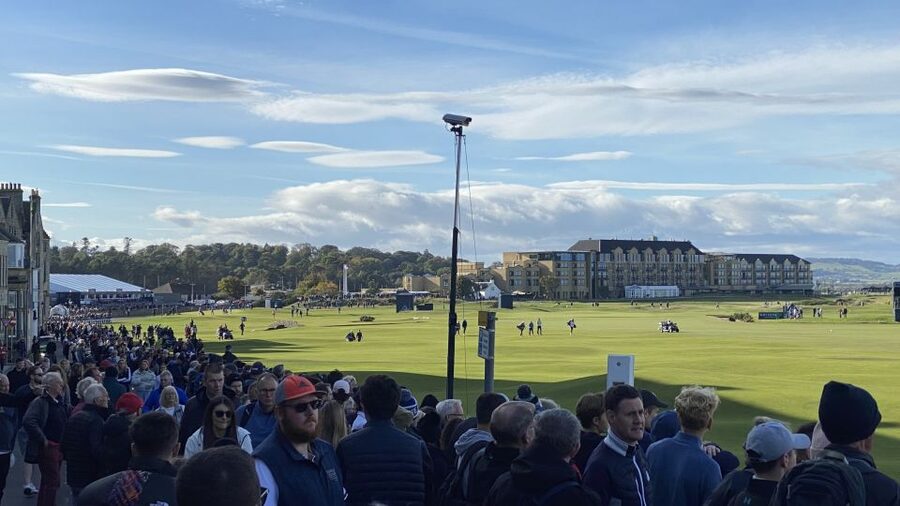 St Andrews: Golf Origins and Old Course History Tour - Road Hole memories and the Old Course’s famous character