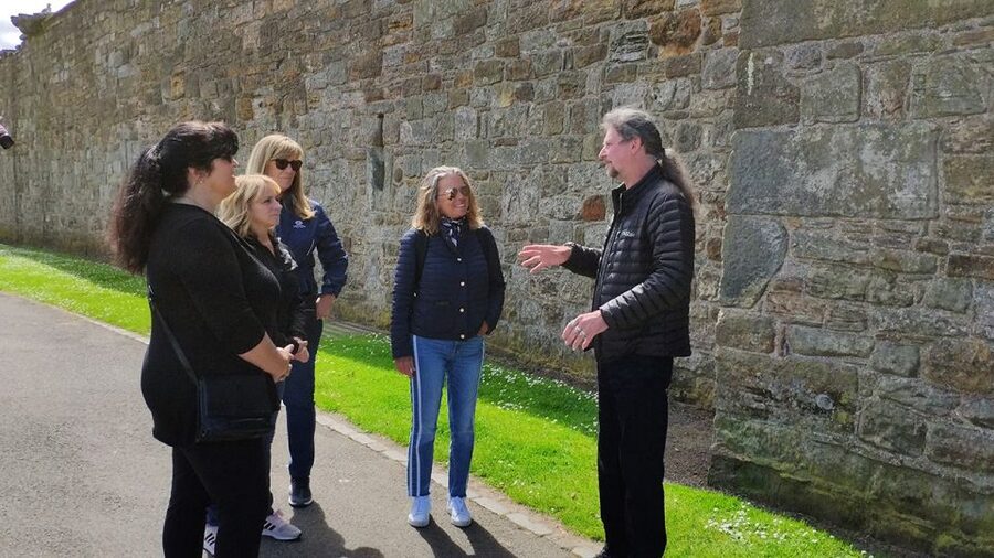 St Andrews: Town, Golf, and Old Course History Tour - How good is the guide?