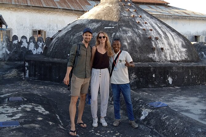Stone Town Historical Walking Tour - What the guide adds to a private walk