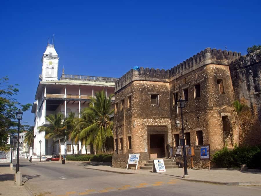 Stone Town's Hidden History: Private Guided Walking Tour - Key points at a glance
