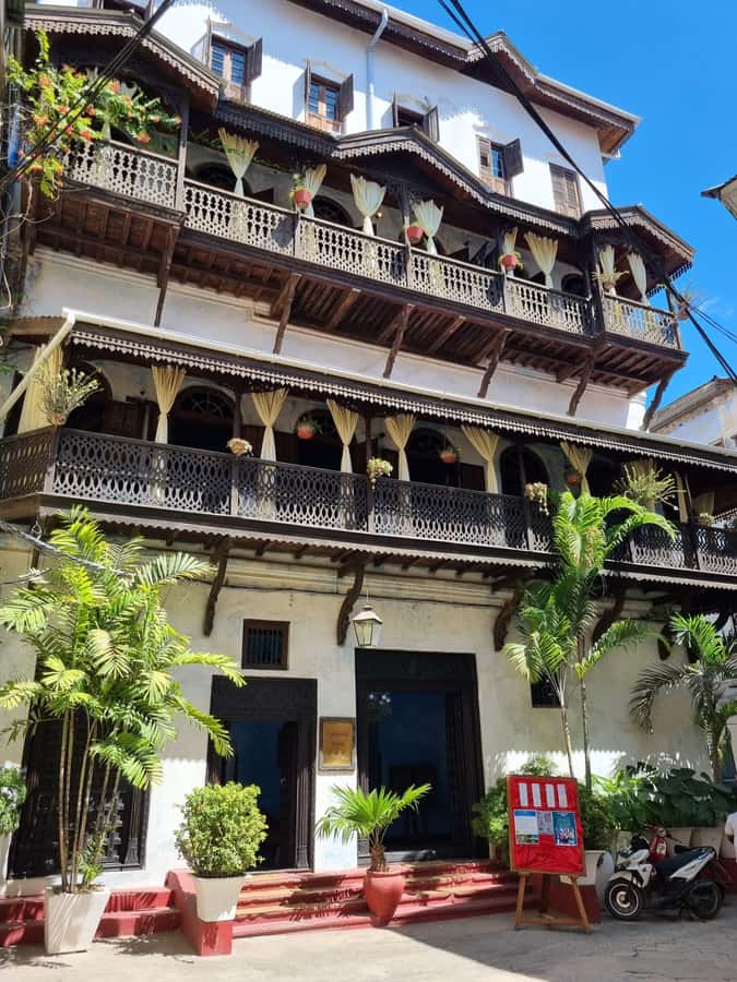Stone Town's Hidden History: Private Guided Walking Tour - Freddie Mercurys house and the Secret Garden