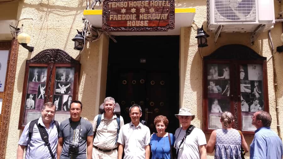 Stonetown Historical Walking Tour & Traditional Lunch - Peace Memorial and the Natural History Museum