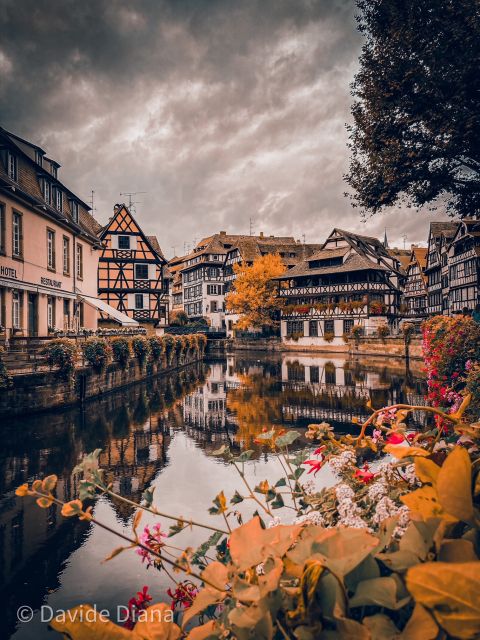 Strasbourg: Guided Historical Neighborhoods Walking Tour - Key points at a glance