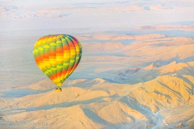 Sunrise Hot Air Balloon Over the Historical sites in Luxor - Watching the balloon come alive