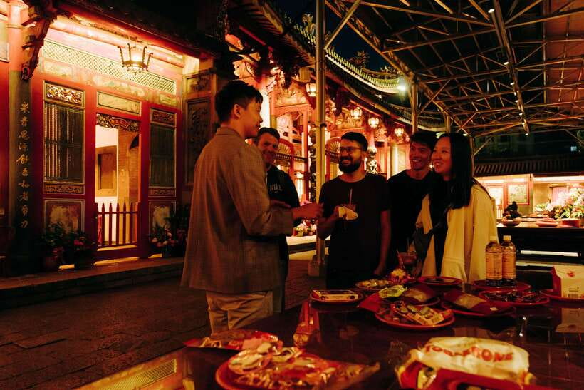 Taipei's Origin & Longshan Temple - Taiwan Cultural Tour - The $1 price and the real value of the experience