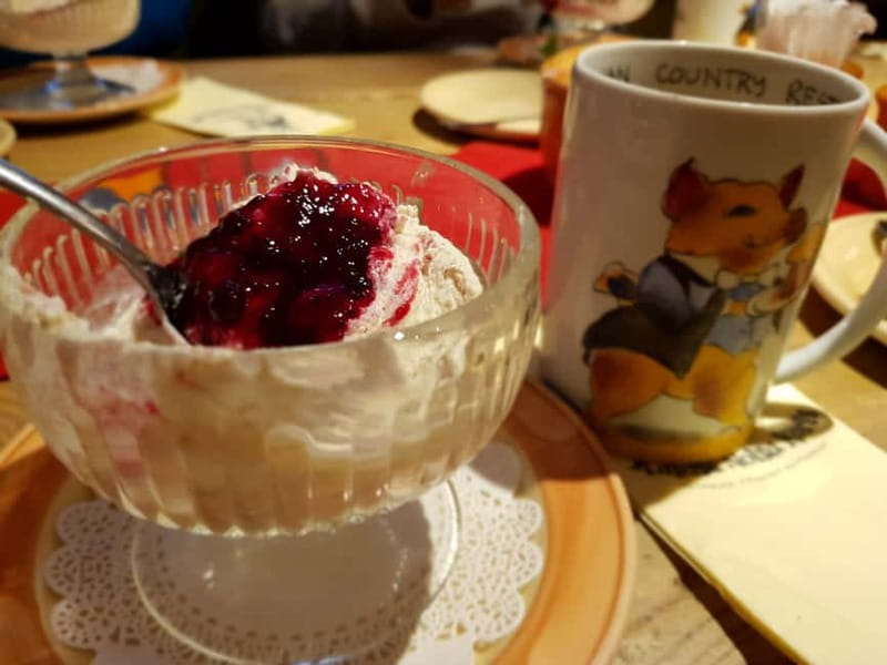 Tallinn: Estonian Food, Drinks and History Tour - The guides make the difference