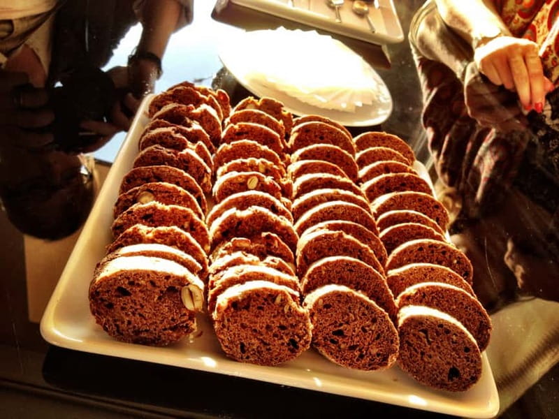 Tallinn: Food and History Walking Tour - Kalamaja, Tallinn’s nearby quarter, and the final tasting
