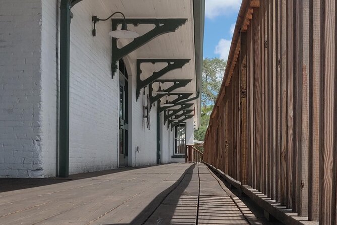 Tarpon Springs Ghost Tour - Walking through town at a relaxed pace