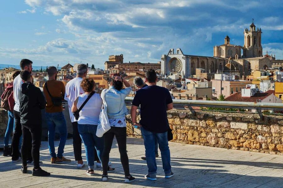 Tarragona: Roman Heritage Guided Walking Tour - Reaching the Seaside Amphitheater