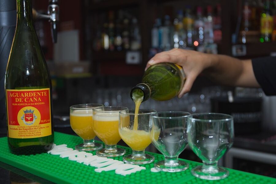 Taste Funchal: food, wine and cultural tour - Poncha, coffee, and the final stops