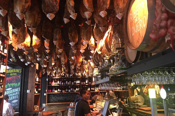 Taste of Barcelona: Boqueria Market, Tapas & History Tour - Placeta del Pi and the first tapas stops