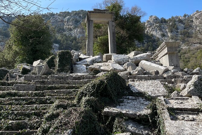 Termessos, Ancient City Hiking Tour - Necropolis and rock tombs among the trees