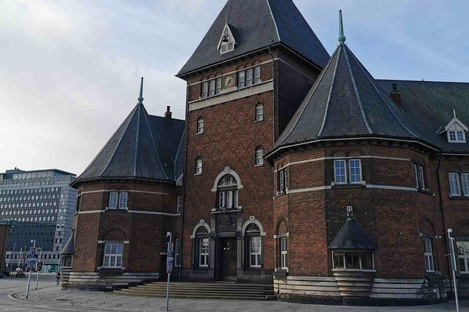 The Ancient Viking Stronghold of Aros: A Self-Guided Audio Tour in Aarhus - Through the Latin Quarter