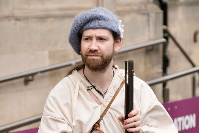 The History Behind Outlander Tour - Canongate Kirk and its historic churchyard