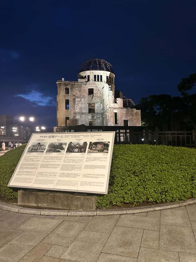 The history of Hiroshima "the event that shape the history" - Peace Bell and Children’s Peace Monument