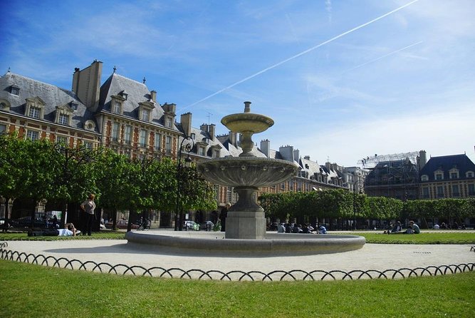The History of Paris: Historical Le Marais Private Tour - Why Le Marais works so well for a private walk