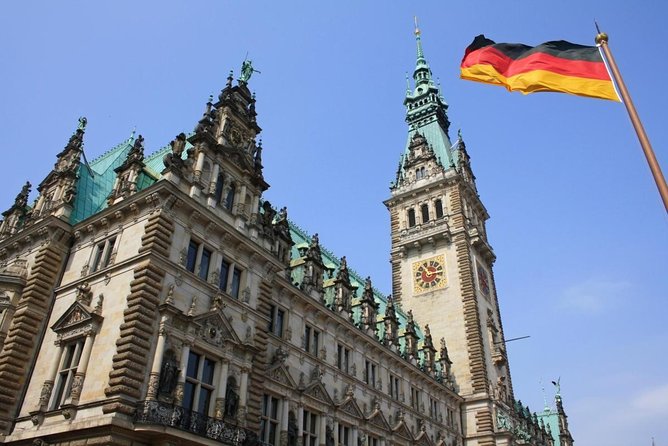 The Local Tour of Hamburg Historic Centre - Remembering wartime Hamburg at St. Nikolai