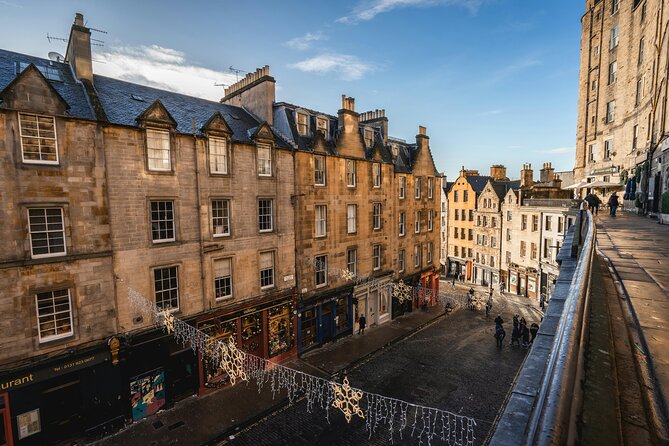Thirsty for Edinburgh: Scotlands Best Historical Pub Tour - Six reasons this Edinburgh pub tour is worth a closer look