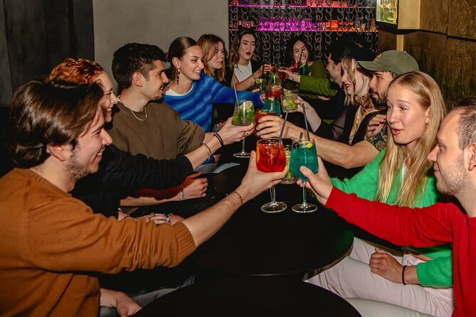 Tipsy Tour: Guided Bar Crawl In Florence with Dark History - Key points at a glance