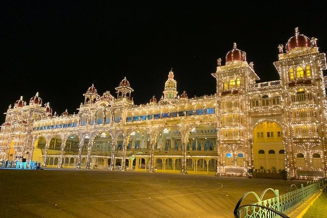 Treasures of Mysuru - day tour - Ramanagara: silk country in 30 minutes