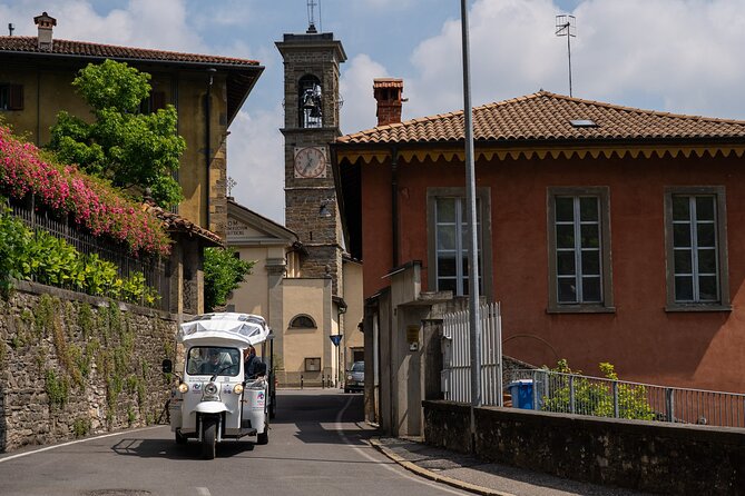 Tuk Tuk tour in Bergamo, Città Alta and the ancient Venetian walls - From the Sentierone to the heart of the old city