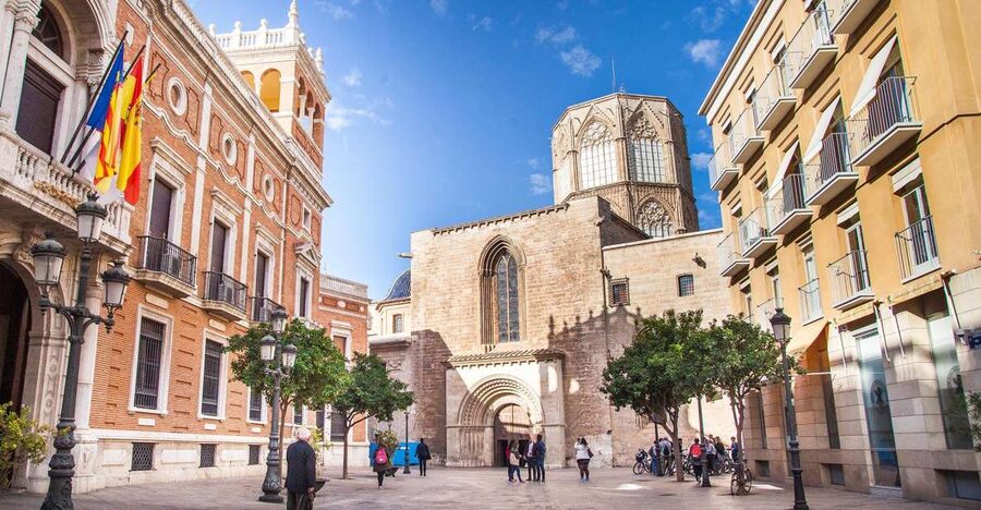 Valencia: Essentials and World Heritages Sites Walking Tour - Key points at a glance