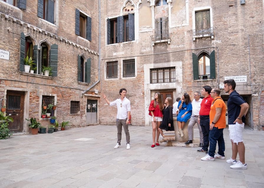 Venice: City Center Historical Guided Walking Tour - The calli reveal a more intimate Venice