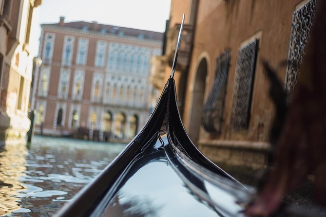 Venice's Best: Basilica, Doge's Palace, Gondola & History Gallery - Doge’s Palace, the Bridge of Sighs, and the prisons