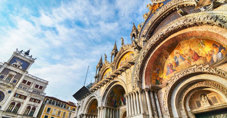 Venice: St. Mark's Basilica Guided Tour & VR History Intro - Clothing, access, and timing