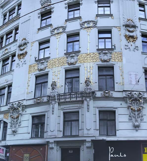 Vienna: historical tours with locals in the unknown City, - Medieval Vienna beside modern buildings