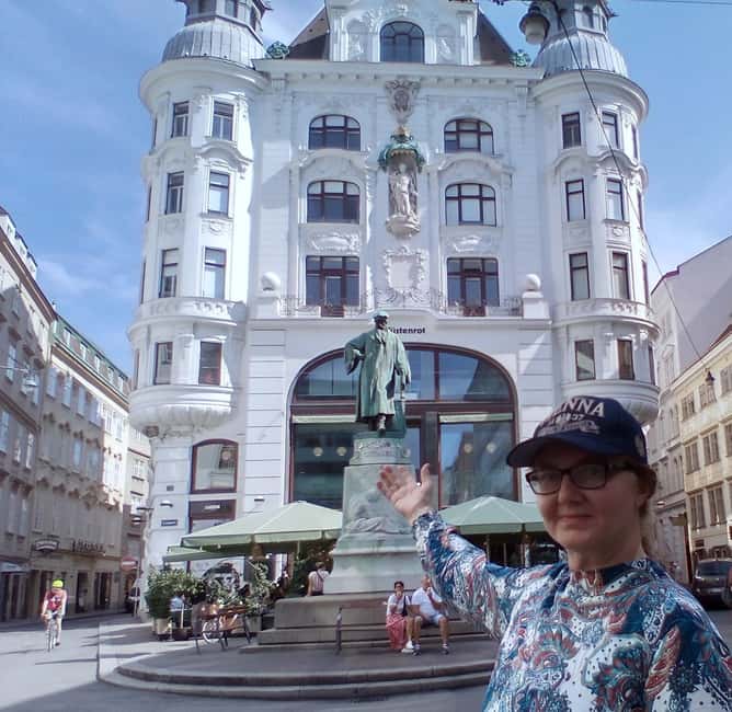Vienna: historical tours with locals in the unknown City, - The pleasure of unknown streets and courtyards