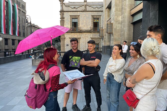 Walking Tour in Mexico City for Exploring their Cultural Heritage - The guides make the difference