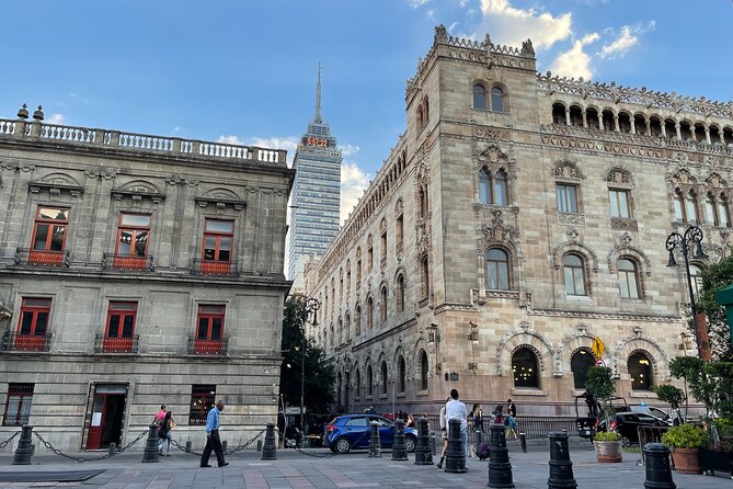 Walking Tour in Mexico City for Exploring their Cultural Heritage - Is this walk physically demanding?