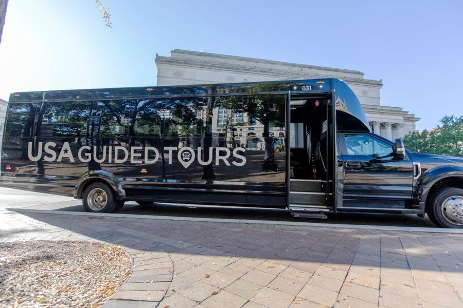 Washington, DC: African American History Tour & Museum Entry - Guide quality, vehicle comfort, and group feel