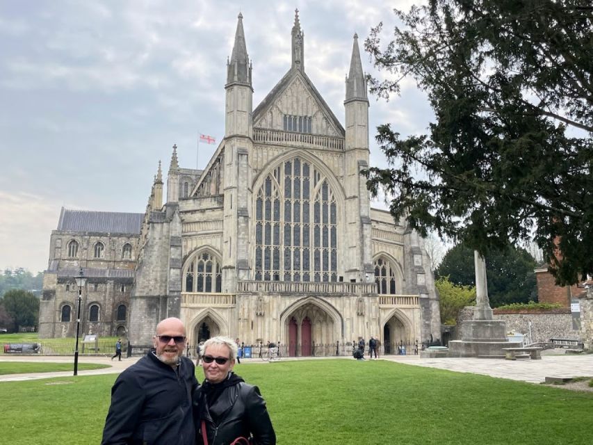 Winchester: Historic Castles and Cathedrals Walking Tour - Key points at a glance